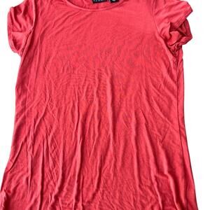Tahari women’s size M stretch T-shirt, short sleeves.